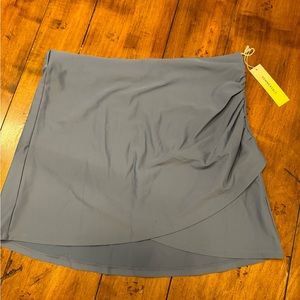 Summersalt swim skirt, blue, size Medium, new with tags, never worn.